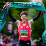 Damián Vích si podmanil Mattoni 1/2Maraton Karlovy Vary. Sportovní den si užilo téměř 7000 běžců