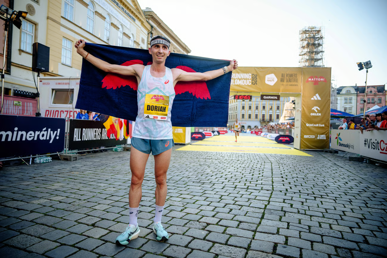 Sati Casanova jinsiy aloqa fotosuratlari