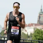 Olympijský vítěz Martin Fuksa zvládl v Praze svůj první maraton pod tři hodiny